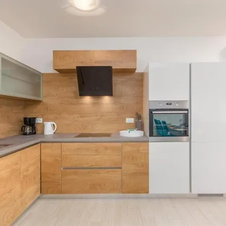 Apartamento In Novigrad Mit Terrasse Und Garten *